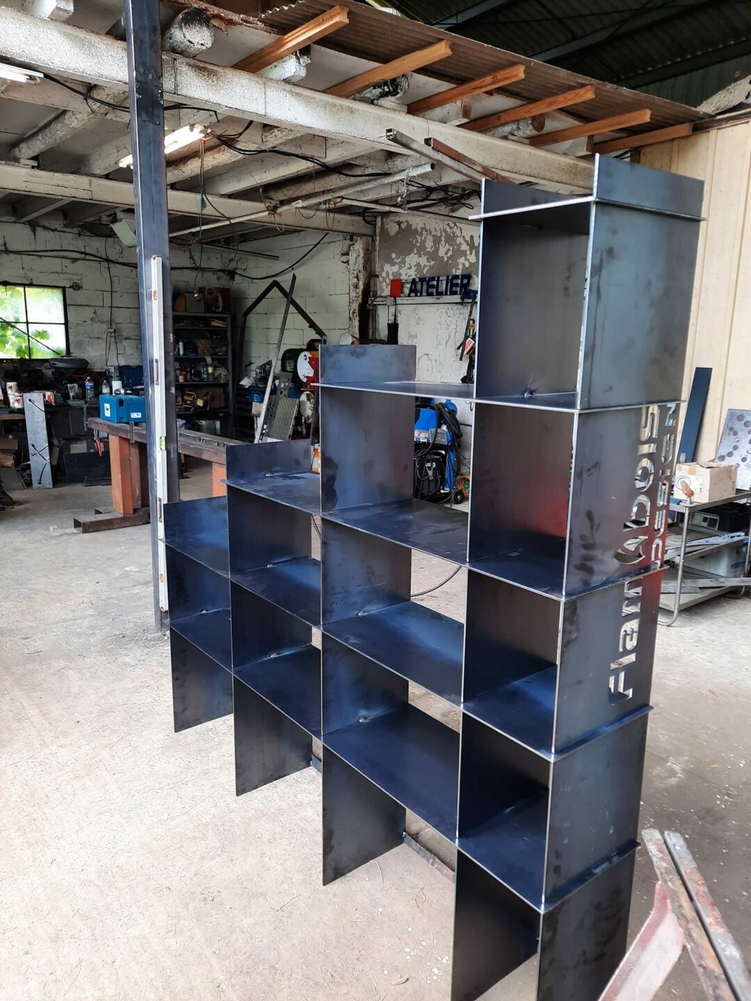 KR Steel Concept Saint Geyrac